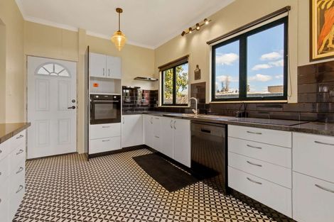 Photo of property in 14 Victory Road, Fairy Springs, Rotorua, 3015