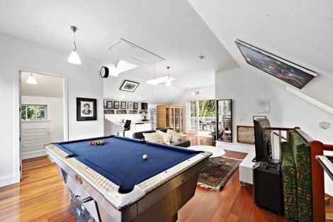 Photo of property in 14 Homewood Avenue, Karori, Wellington, 6012