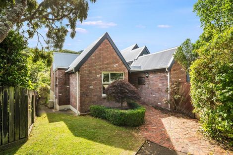 Photo of property in 5 Newnham Court, Tawa, Wellington, 5028