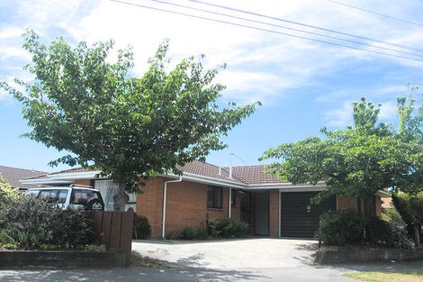 Photo of property in 1/22 Lake Terrace Road, Burwood, Christchurch, 8061