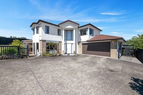 Photo of property in 9 Jomard Terrace, Northcross, Auckland, 0632