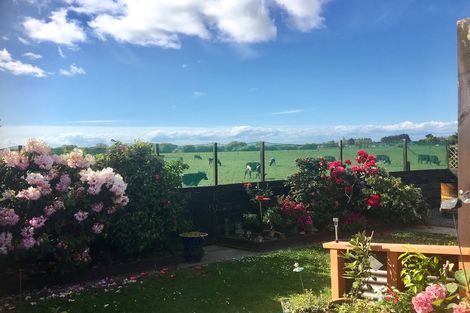 Photo of property in 15a Meadowbrook Drive, Cloverlea, Palmerston North, 4412