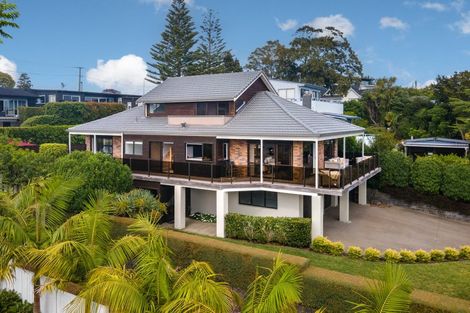 Photo of property in 3 Trident Place, Shelly Park, Auckland, 2014