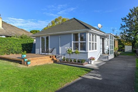 Photo of property in 26 Palmerston Road, Havelock North, 4130