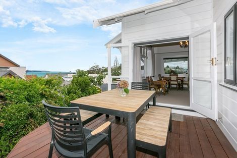 Photo of property in 34 Fitzroy Road, Bluff Hill, Napier, 4110