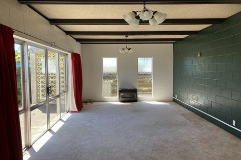 Photo of property in 42 Hume Street, Waitara, 4320