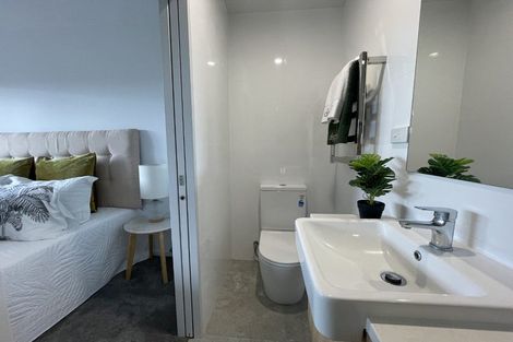 Photo of property in 2c Fowler Street, Northcote, Auckland, 0627