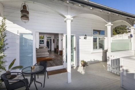 Photo of property in 62 Saint Davids Street, Lyttelton, 8082