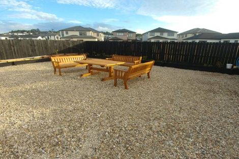 Photo of property in 40 Drumconnell Drive, Flat Bush, Auckland, 2019