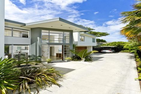 Photo of property in 33 Waiake Street, Torbay, Auckland, 0630