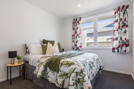 Photo of property in 51 Kapiti Crescent, Titahi Bay, Porirua, 5022