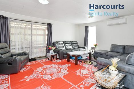 Photo of property in 1/17 Secretariat Place, Randwick Park, Auckland, 2105