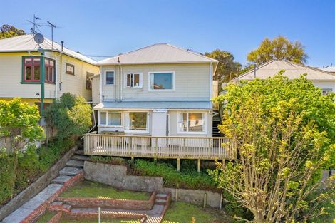 Photo of property in 7 Murray Street, Island Bay, Wellington, 6023