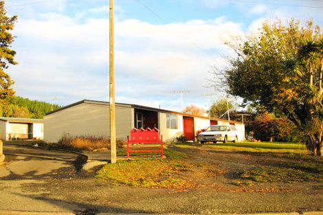 Photo of property in 44 Copinsha Street, Palmerston, 9430