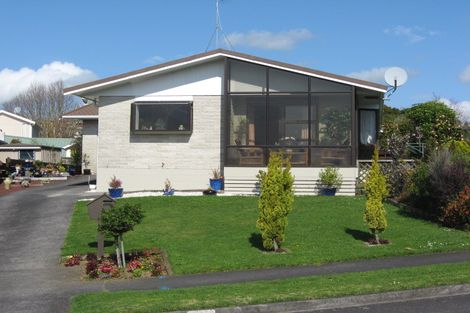 Photo of property in 1 Cannon Street, Westown, New Plymouth, 4310