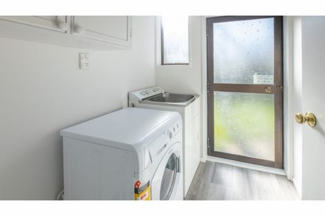 Photo of property in 28 Rubens Place, Burnside, Christchurch, 8053