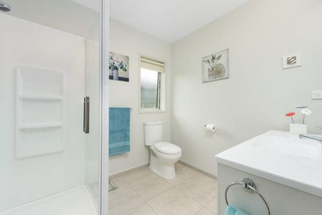 Photo of property in 6 Bridgewater Way, Pyes Pa, Tauranga, 3112