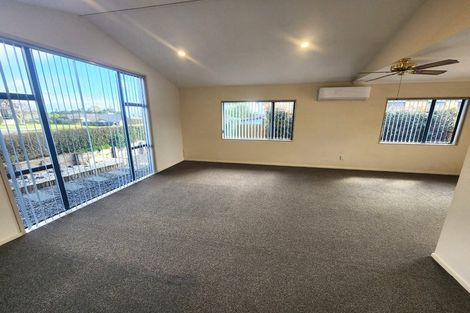 Photo of property in 45 Oteki Park Drive, Welcome Bay, Tauranga, 3112