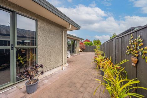 Photo of property in 18 Bucksburn Place, Greenmeadows, Napier, 4112