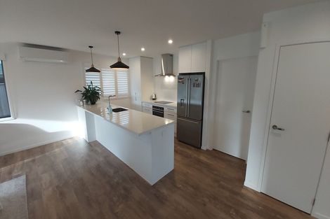 Photo of property in 6a Queens Road, Glen Avon, New Plymouth, 4312