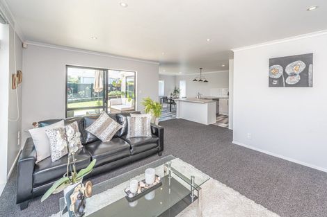 Photo of property in 13 Kamahi Street, Castlecliff, Whanganui, 4501