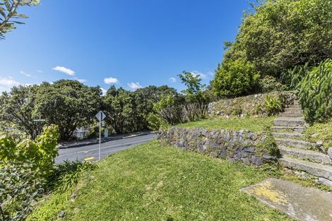 Photo of property in 1a Sandhurst Way, Crofton Downs, Wellington, 6035