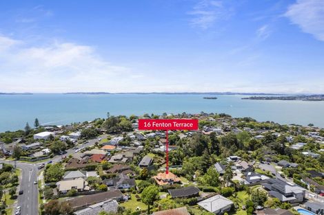 Photo of property in 16 Fenton Terrace, Cockle Bay, Auckland, 2014