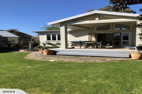 Photo of property in 17 Young Street, Claudelands, Hamilton, 3214