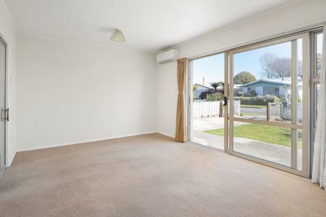 Photo of property in 2/138 Budge Street, Riversdale, Blenheim, 7201