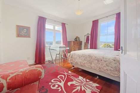 Photo of property in 51 Scarborough Terrace, Mount Victoria, Wellington, 6011