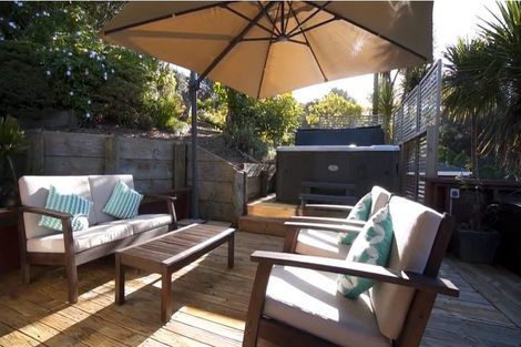 Photo of property in 2/36 Greenvalley Rise, Glenfield, Auckland, 0629