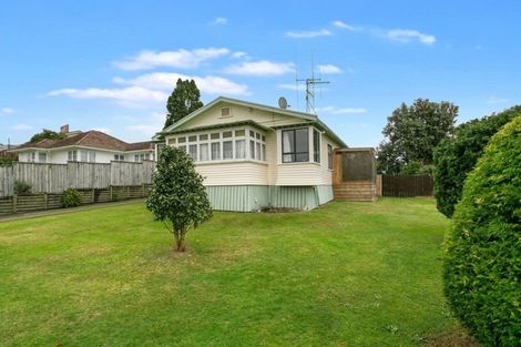 Photo of property in 8 Station Street, Tirau, 3410