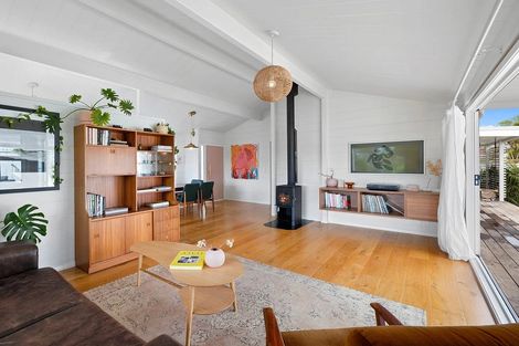 Photo of property in 12 Honnor Place, Hurdon, New Plymouth, 4310