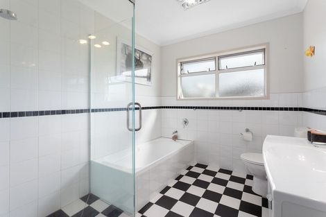 Photo of property in 5 Esplanade Rise, Coastlands, Whakatane, 3120