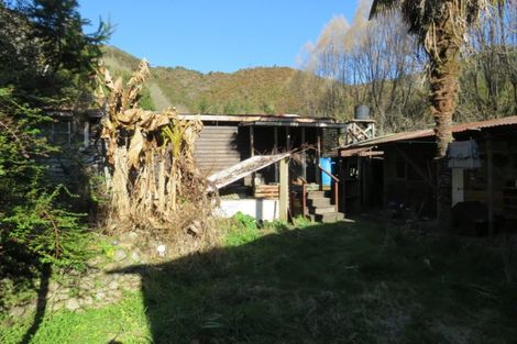 Photo of property in 58 Trennery Street, Blacks Point, Reefton, 7830