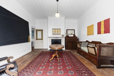 Photo of property in 90 Pendarves Street, New Plymouth, 4310