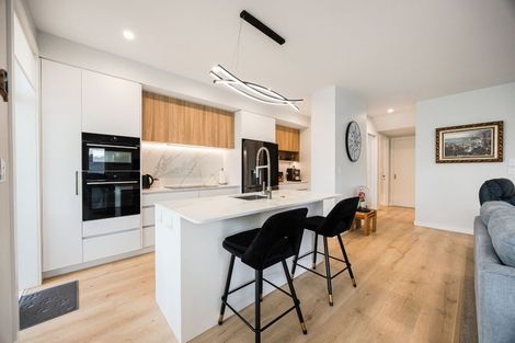 Photo of property in 63 Milford Road, Milford, Auckland, 0620