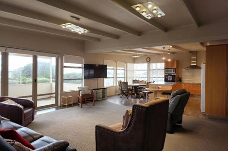 Photo of property in 42 Jans Terrace, Oakura, 4314