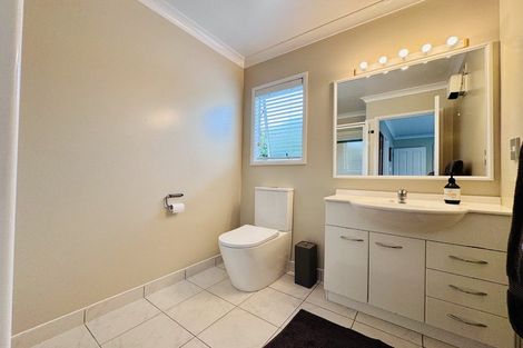 Photo of property in 2 Sandholm Close, North New Brighton, Christchurch, 8083