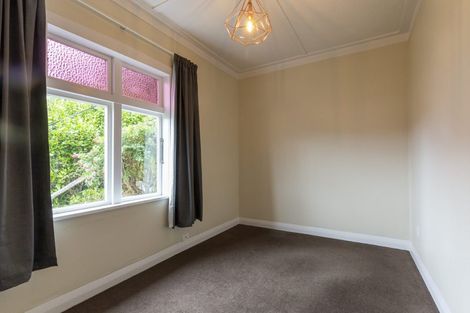 Photo of property in 14 Sugarloaf Road, Brooklyn, Wellington, 6021