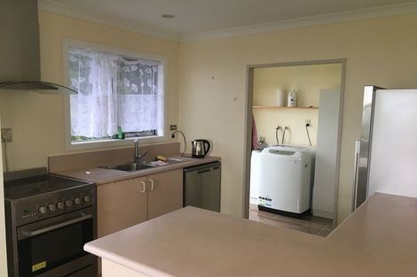 Photo of property in 21 Houghton Bay Road, Houghton Bay, Wellington, 6023