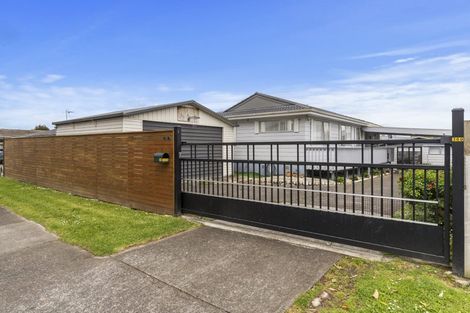 Photo of property in 369 Bucklands Beach Road, Bucklands Beach, Auckland, 2012