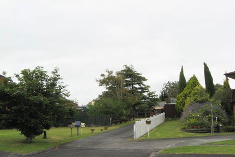 Photo of property in 9 Elrita Place, Conifer Grove, Takanini, 2112