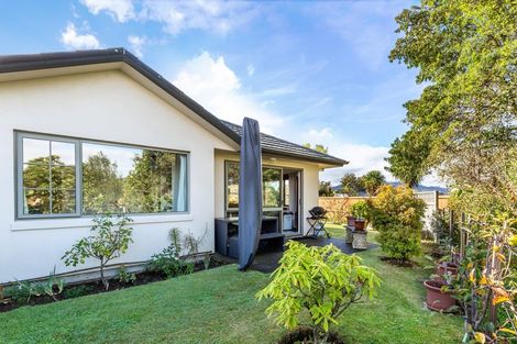 Photo of property in 33 Lakeridge Close, Rangatira Park, Taupo, 3330