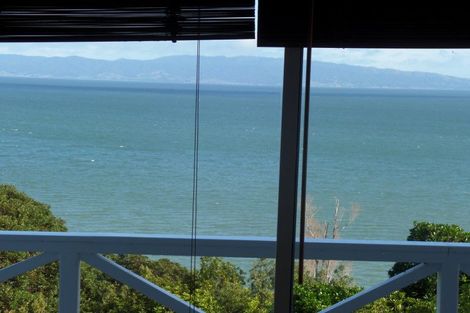 Photo of property in 10 Adams Road, Thornton Bay, Thames, 3575