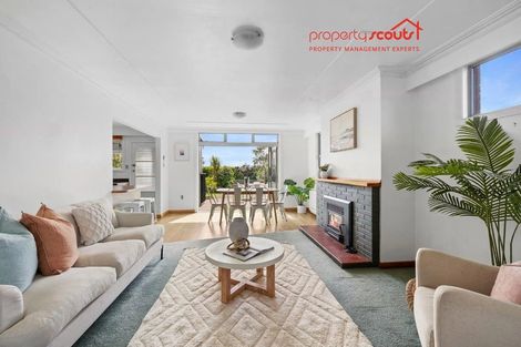 Photo of property in 14 Barrett Street, Westown, New Plymouth, 4310