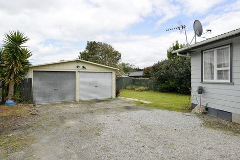 Photo of property in 17 Fisher Place, Carterton, 5713