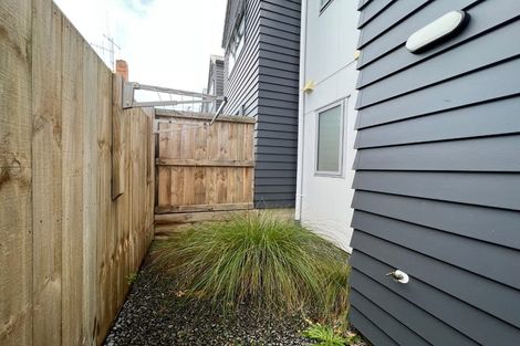 Photo of property in 1/5 Teddy Street, Whitiora, Hamilton, 3200