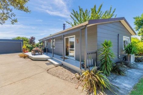Photo of property in 16 Rosewood Place, Paraparaumu, 5032