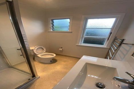 Photo of property in 26 Ireland Road, Mount Wellington, Auckland, 1060